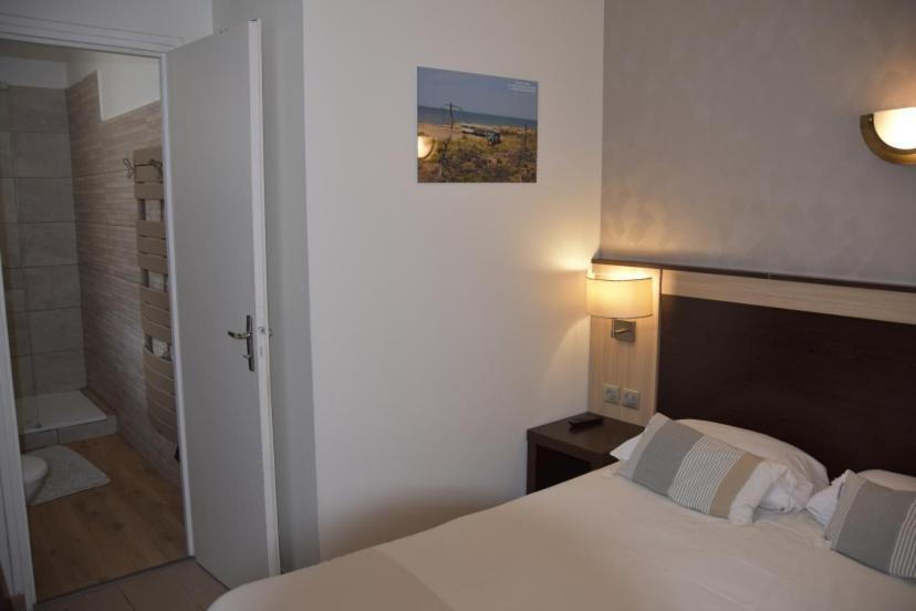 Hotel Le Coureau Saint-Trojan-les-Bains Rum bild